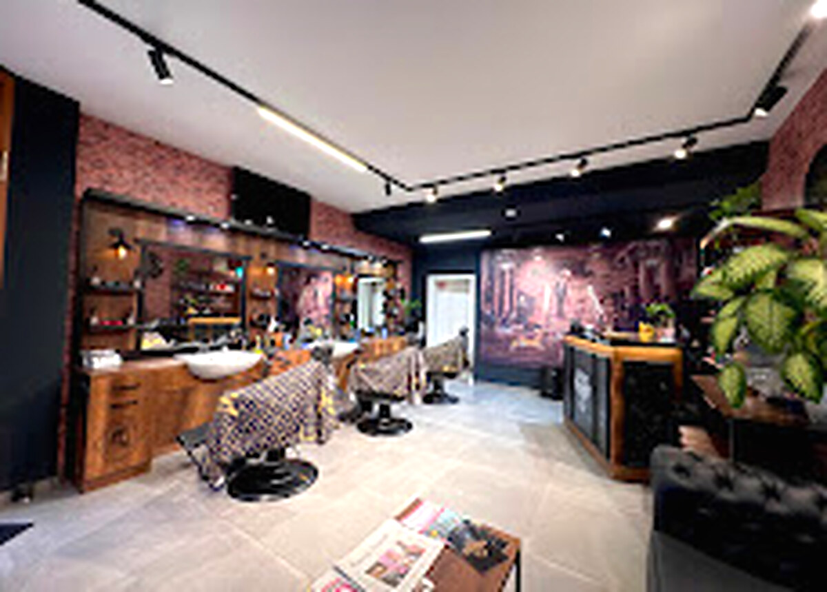 Weitwinkel-Blick in den Barbershop